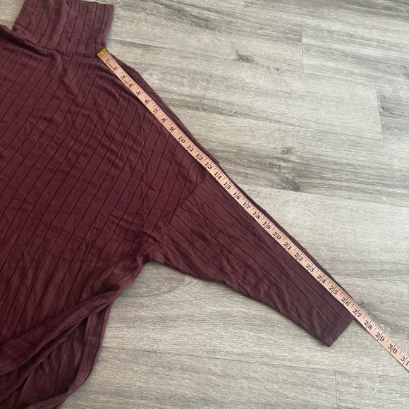 Mod Ref Medium eggplant purple/ brown long lined sweater - Picture 5 of 6